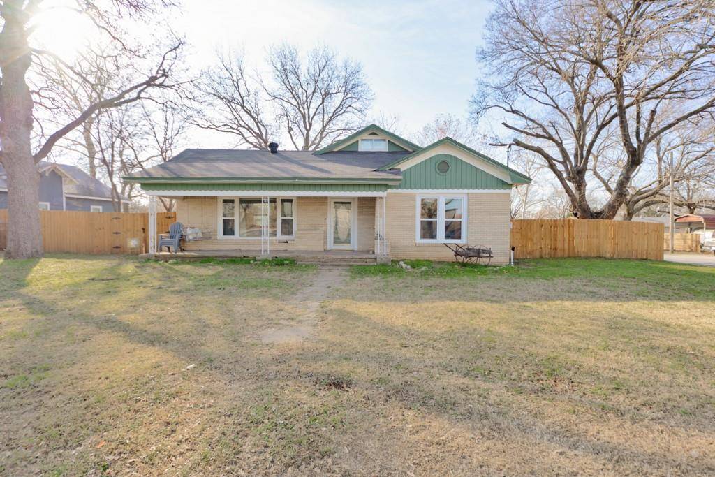 Alvord, TX 76225,517 W Lamar Street