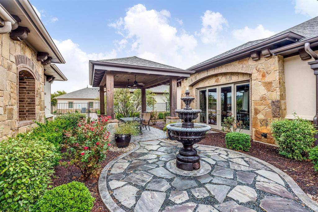 Keller, TX 76248,620 Stoneglen Drive #J