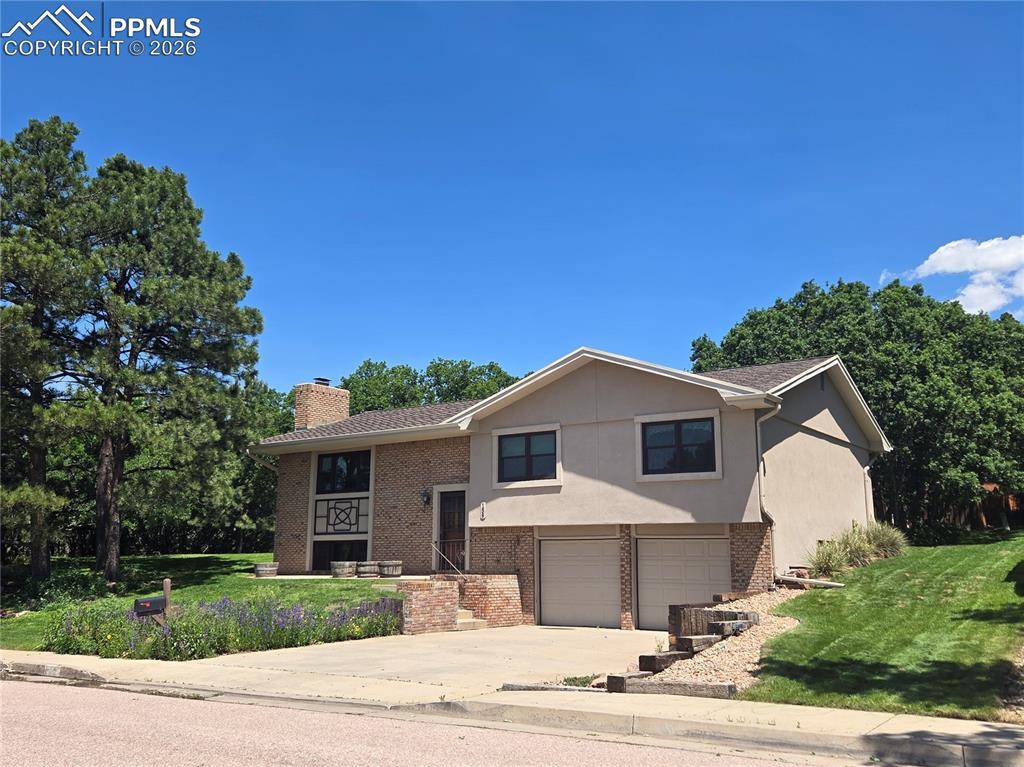 Colorado Springs, CO 80919,158 Buckeye DR