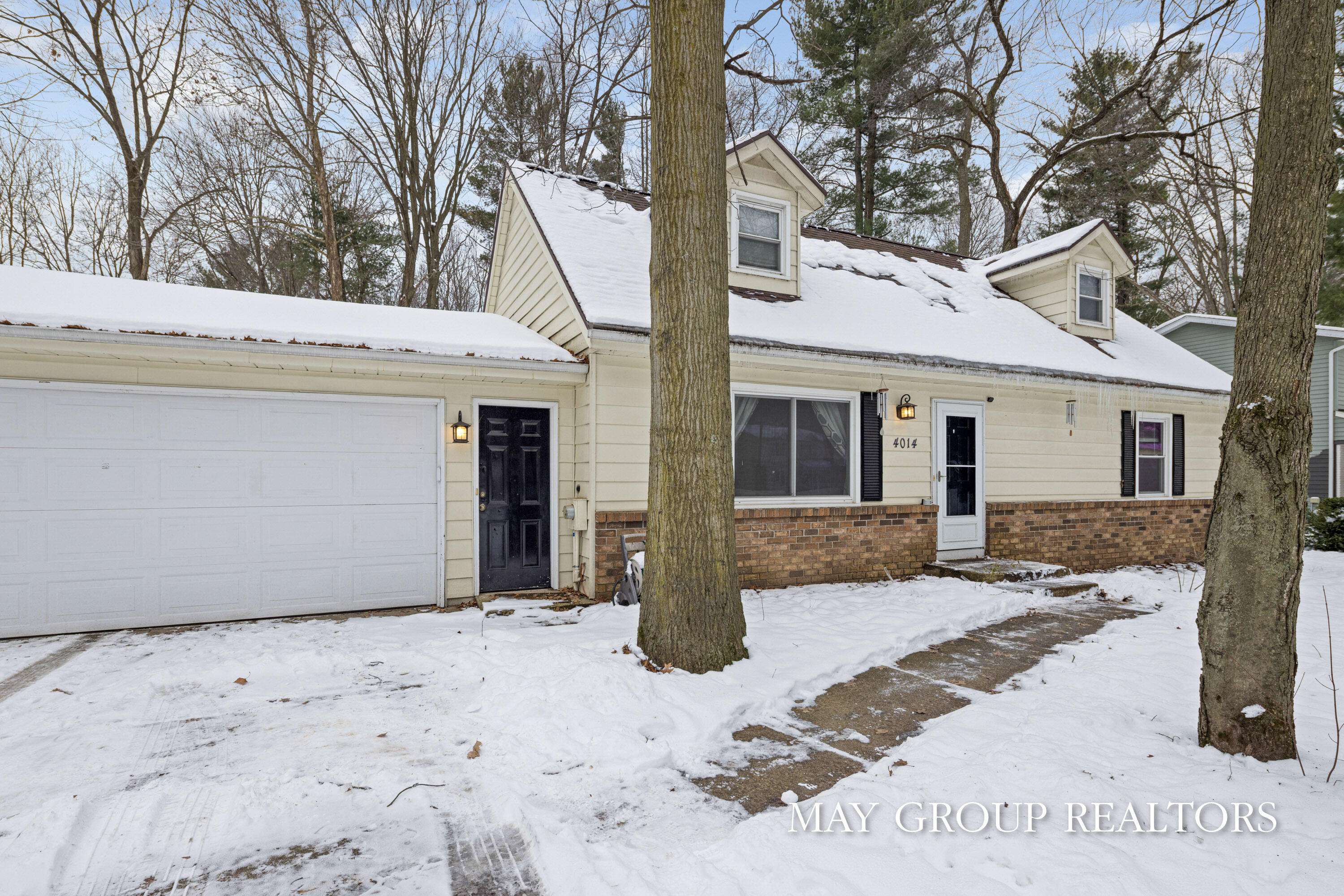 Hudsonville, MI 49426,4014 Cambridge DR