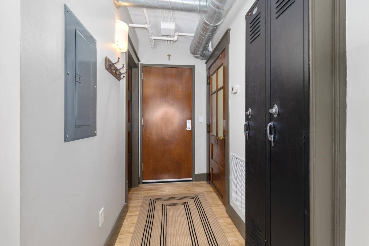 Grand Rapids, MI 49504,600 Broadway AVE NW #226