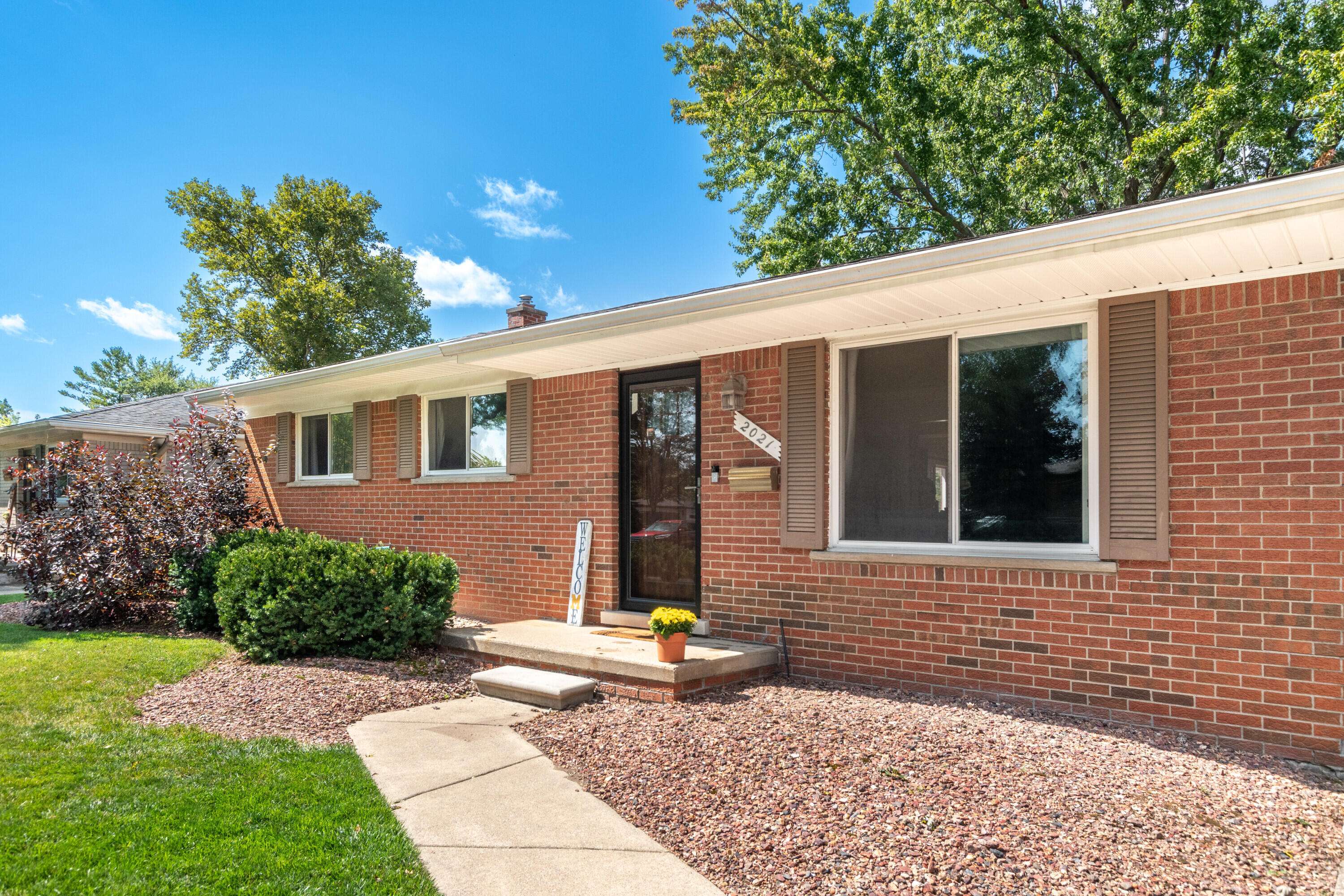 Troy, MI 48083,2021 Castleton DR