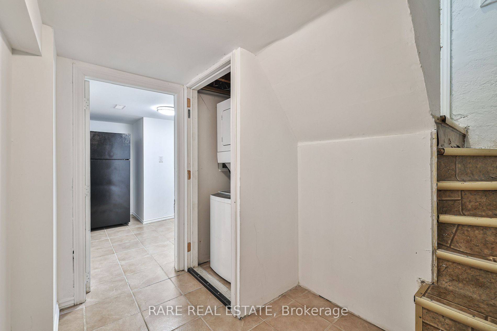 Toronto C06, ON M3H 2S3,627 Sheppard AVE W #Basement