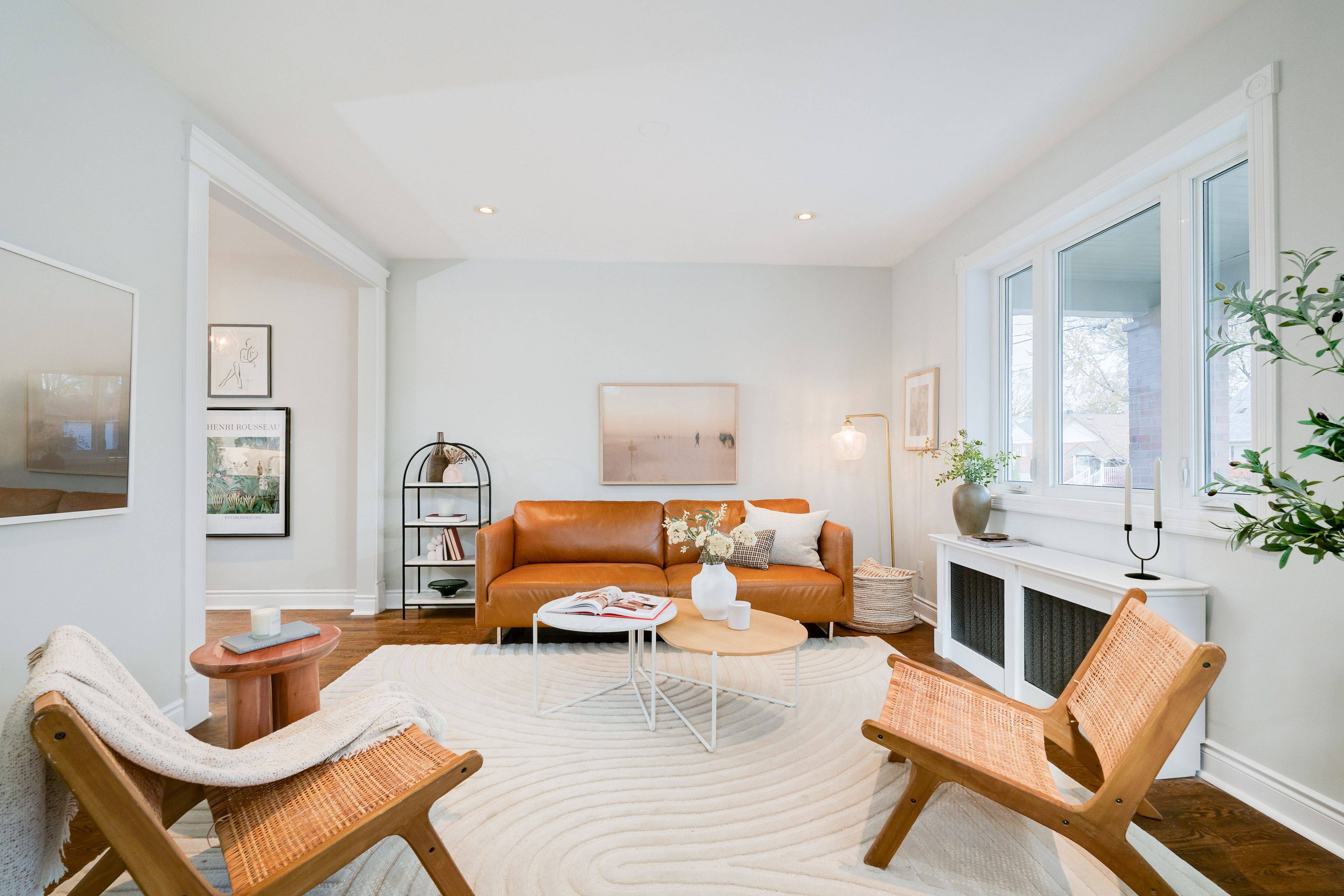 Toronto E06, ON M1N 3T6,22 Sharpe ST