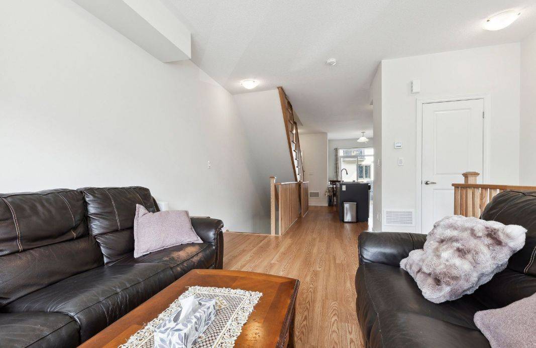 Oshawa, ON L1H 0A7,778 Kootenay PATH