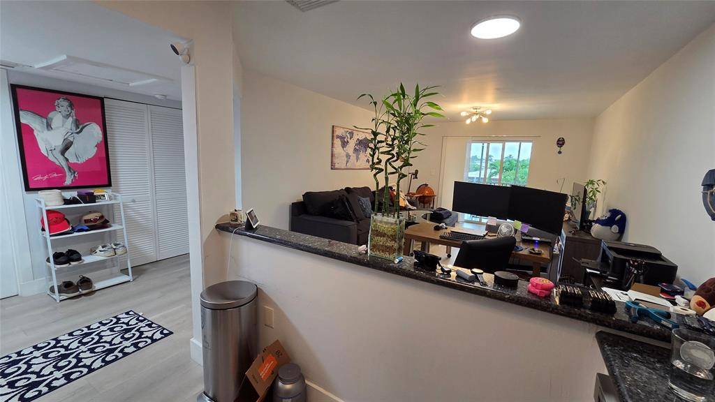 Pompano Beach, FL 33060,101 E Mcnab Rd #224