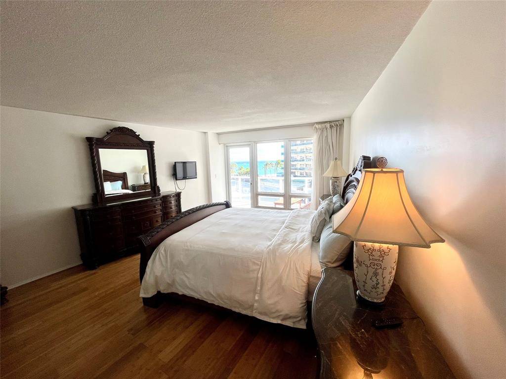 Fort Lauderdale, FL 33308,4100 Galt Ocean Dr #303