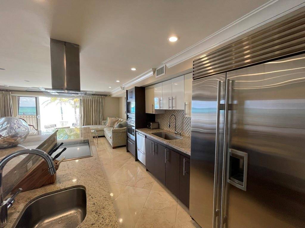 Hollywood, FL 33019,777 S Surf Rd