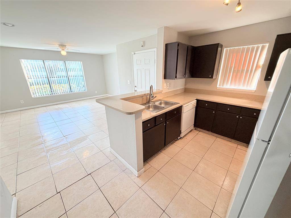 Sunrise, FL 33351,4005 NW 87th Ave #4005