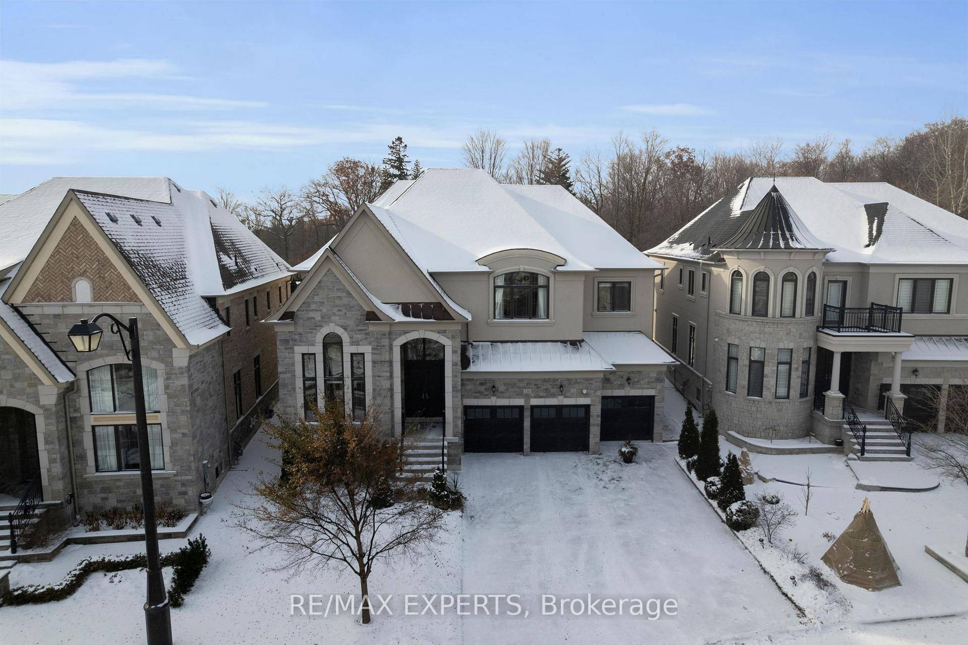 Vaughan, ON L6A 4Z7,136 Lady Jessica DR