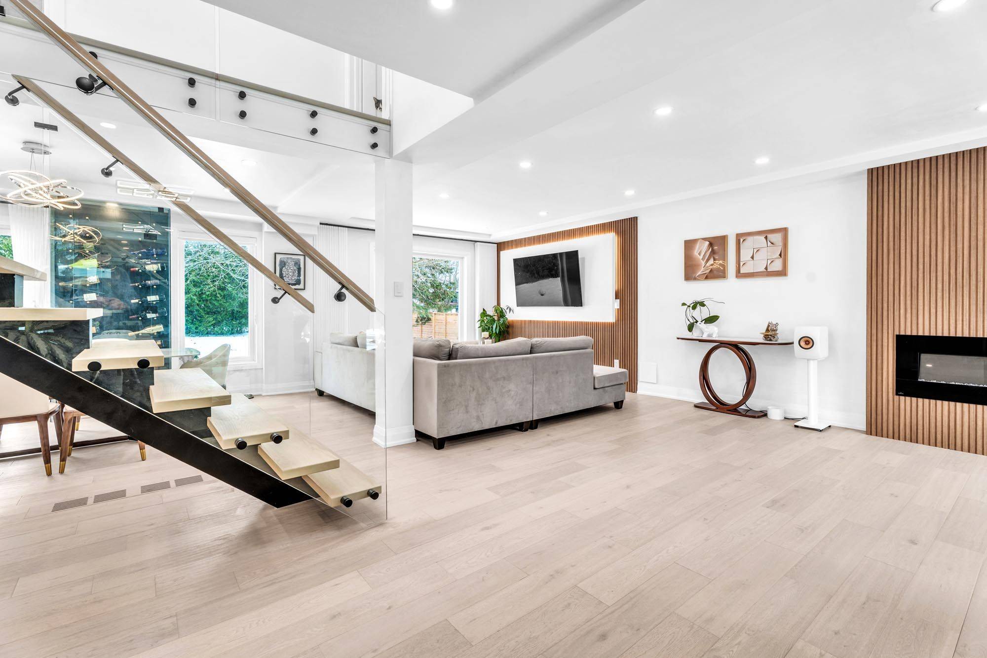 Richmond Hill, ON L4E 2P1,1 Rosegarden CRES