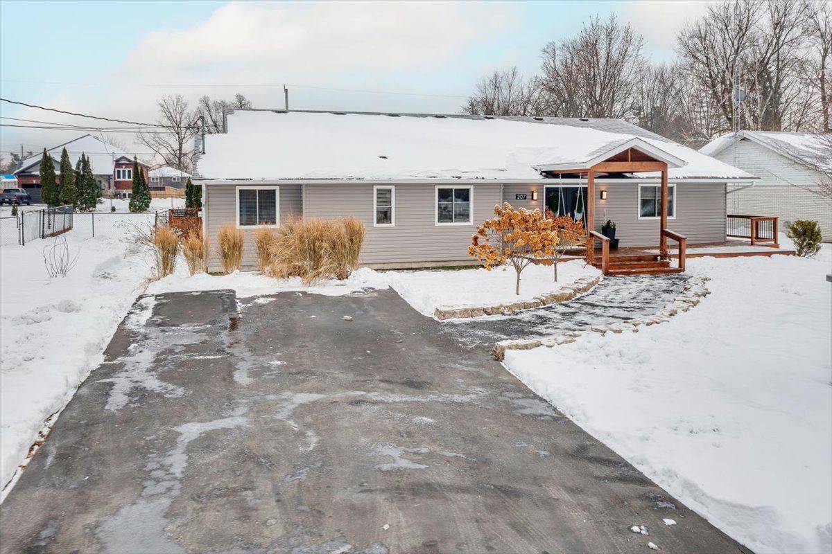 Georgina, ON L4P 2N4,207 South Channel DR