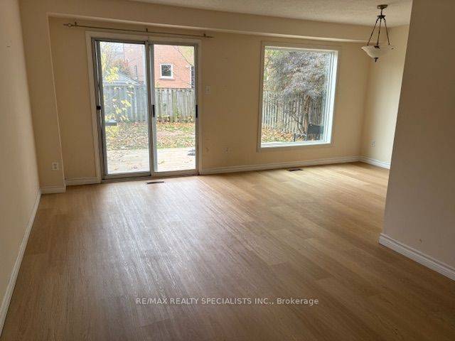 Oakville, ON L6M 3L7,2210 Ridge Landing N/A