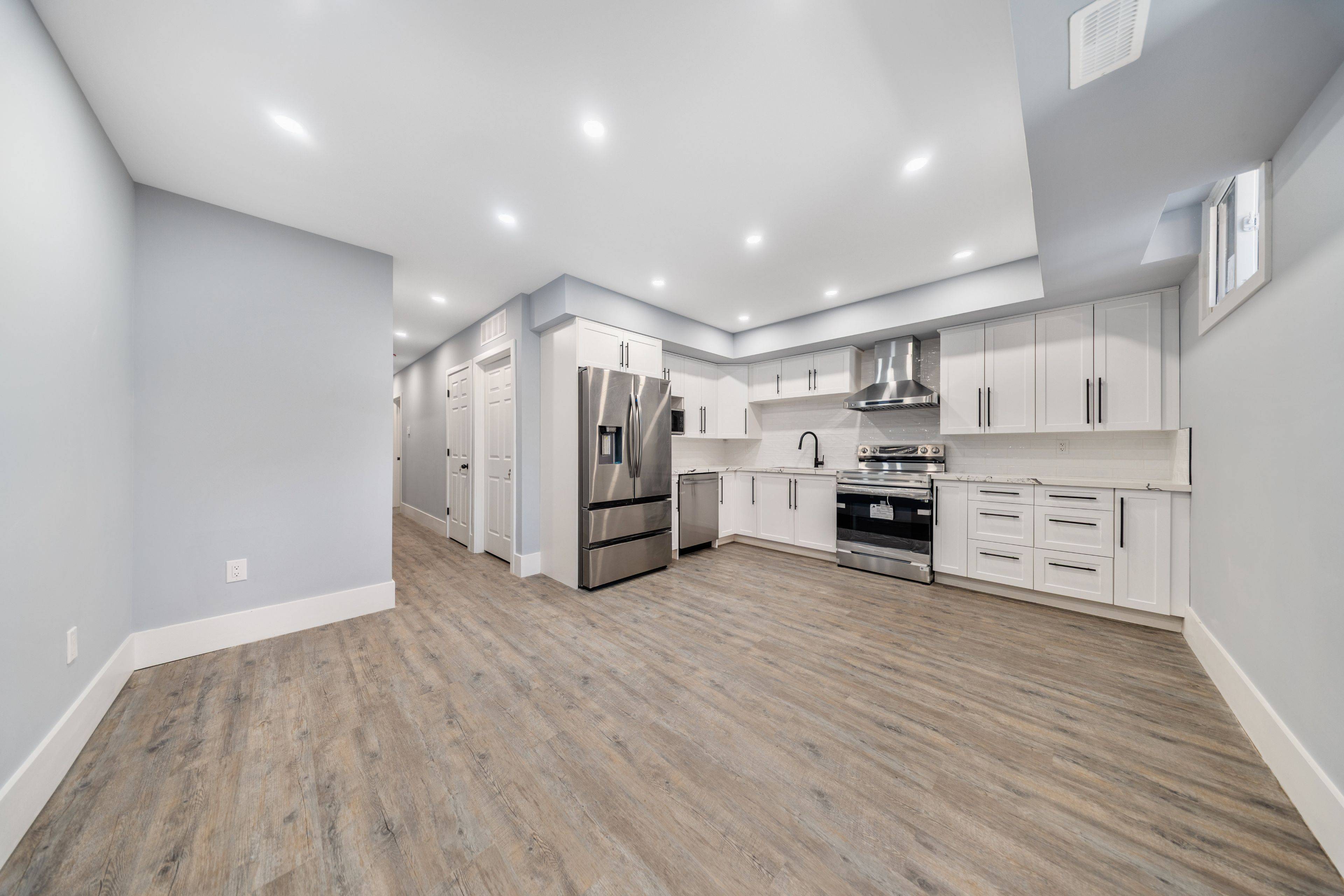 Toronto W03, ON M6N 1T3,82 Pritchard AVE #3