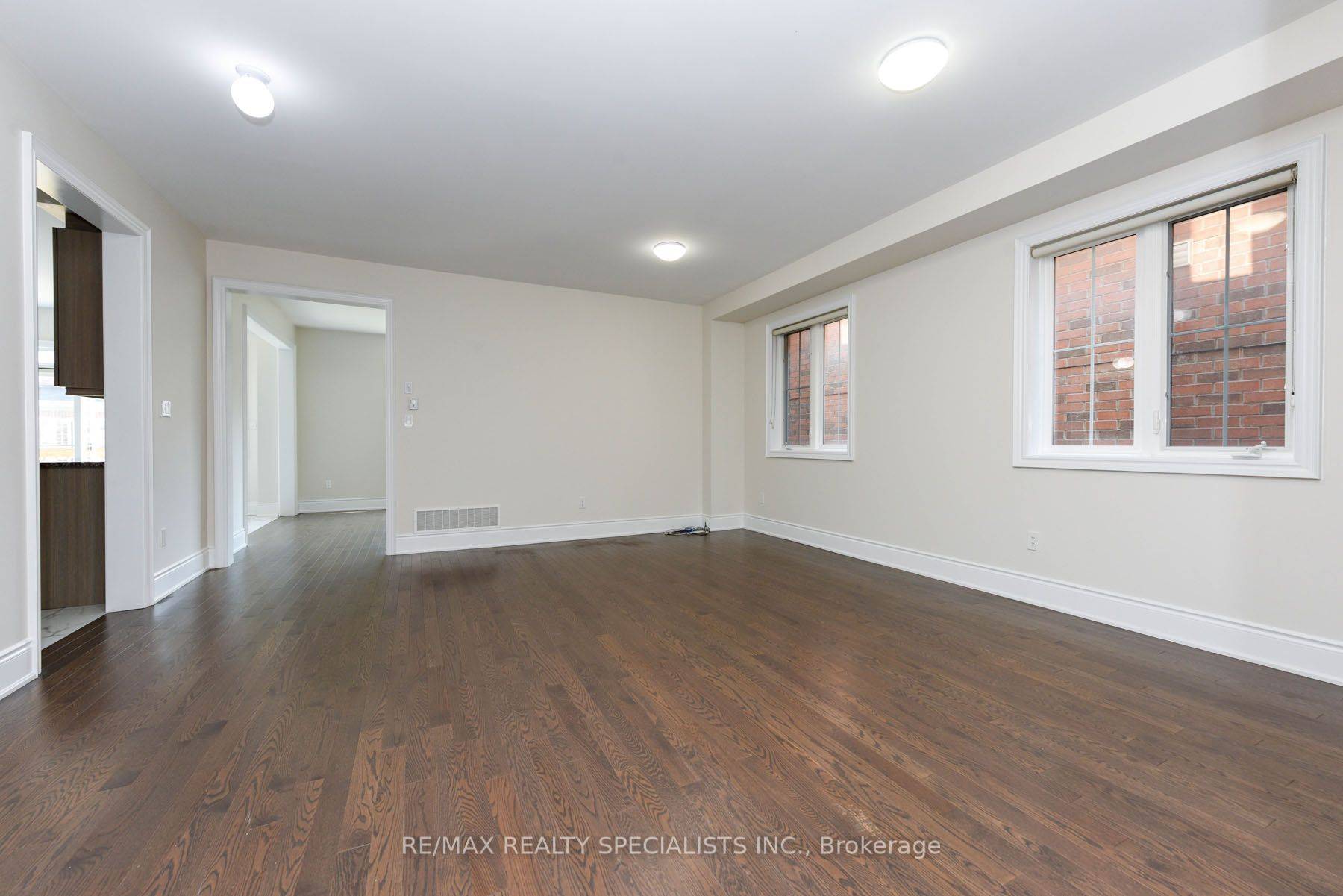 Brampton, ON L6P 4J9,7 Buttonwood RD