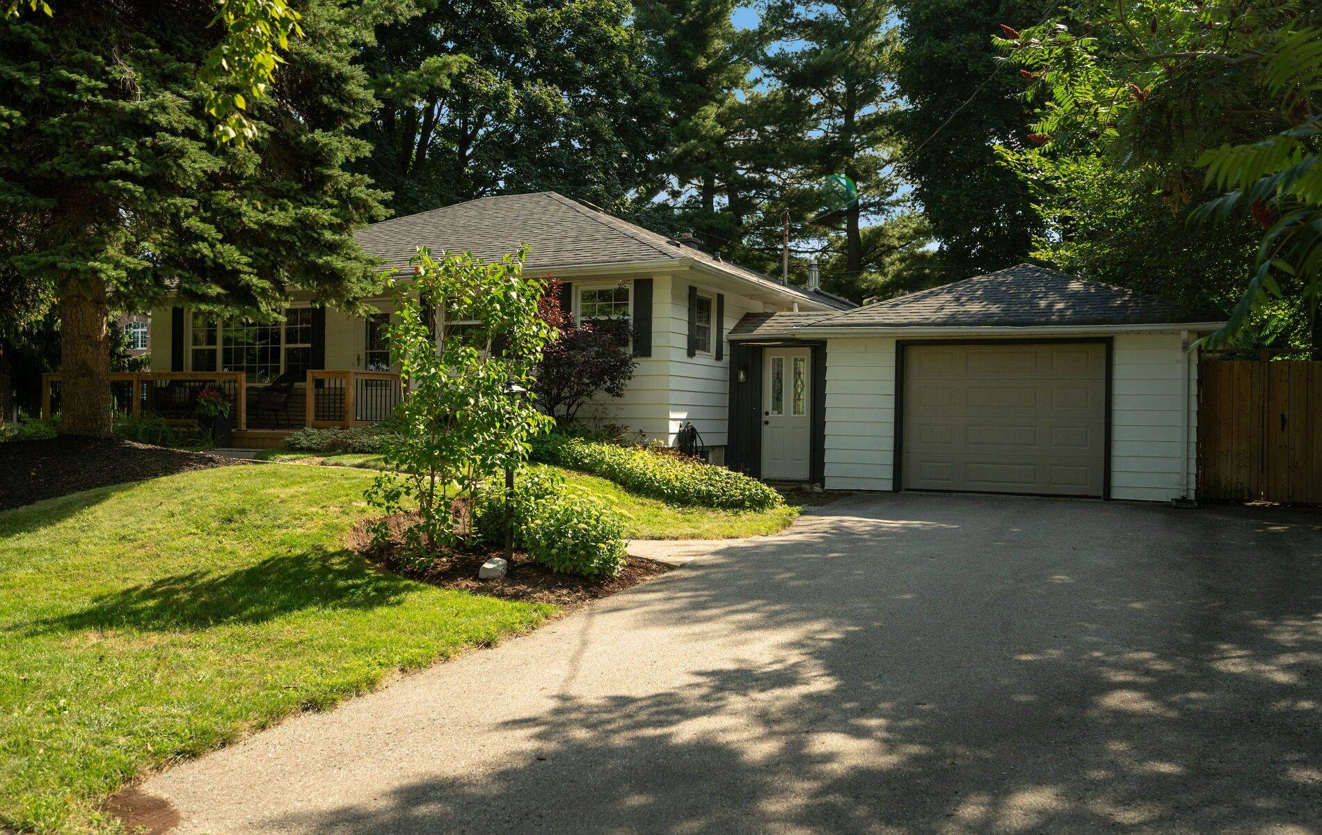 Halton Hills, ON L0P 1K0,10182 Tenth Line N