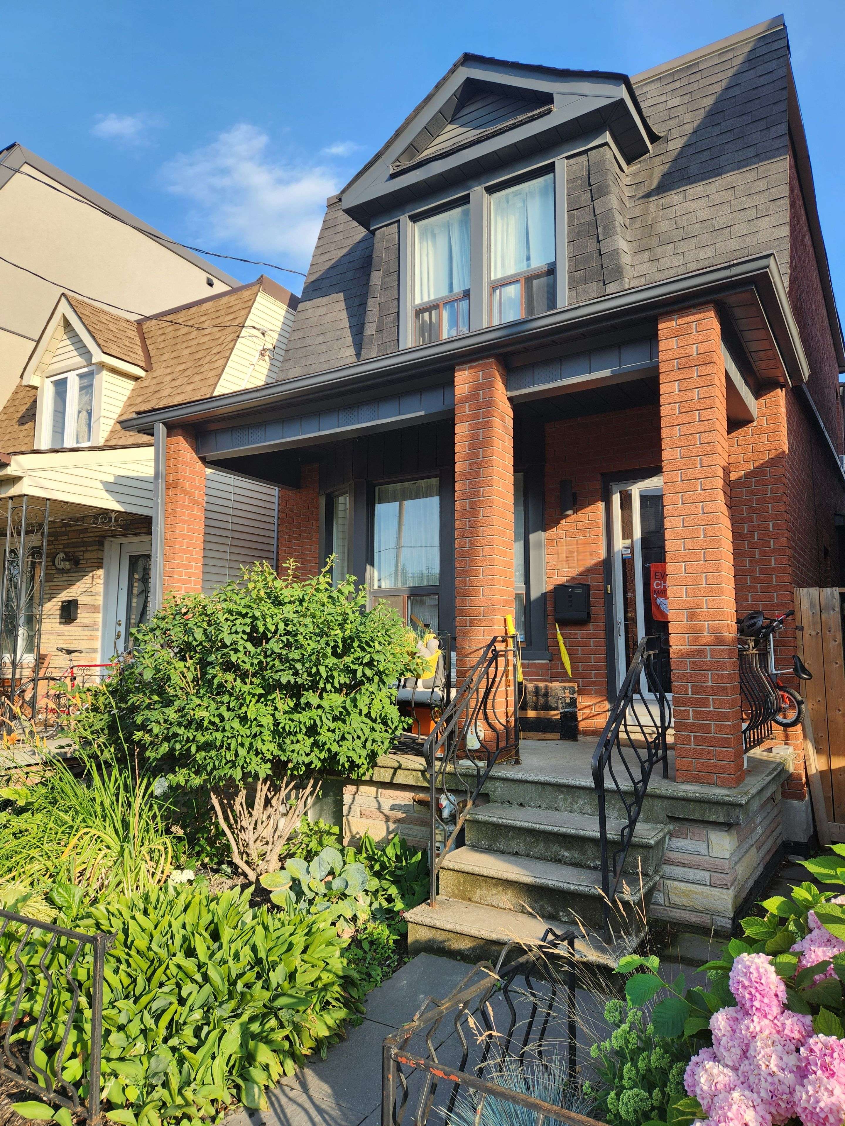 Toronto W02, ON M6H 1W9,119 Hallam ST