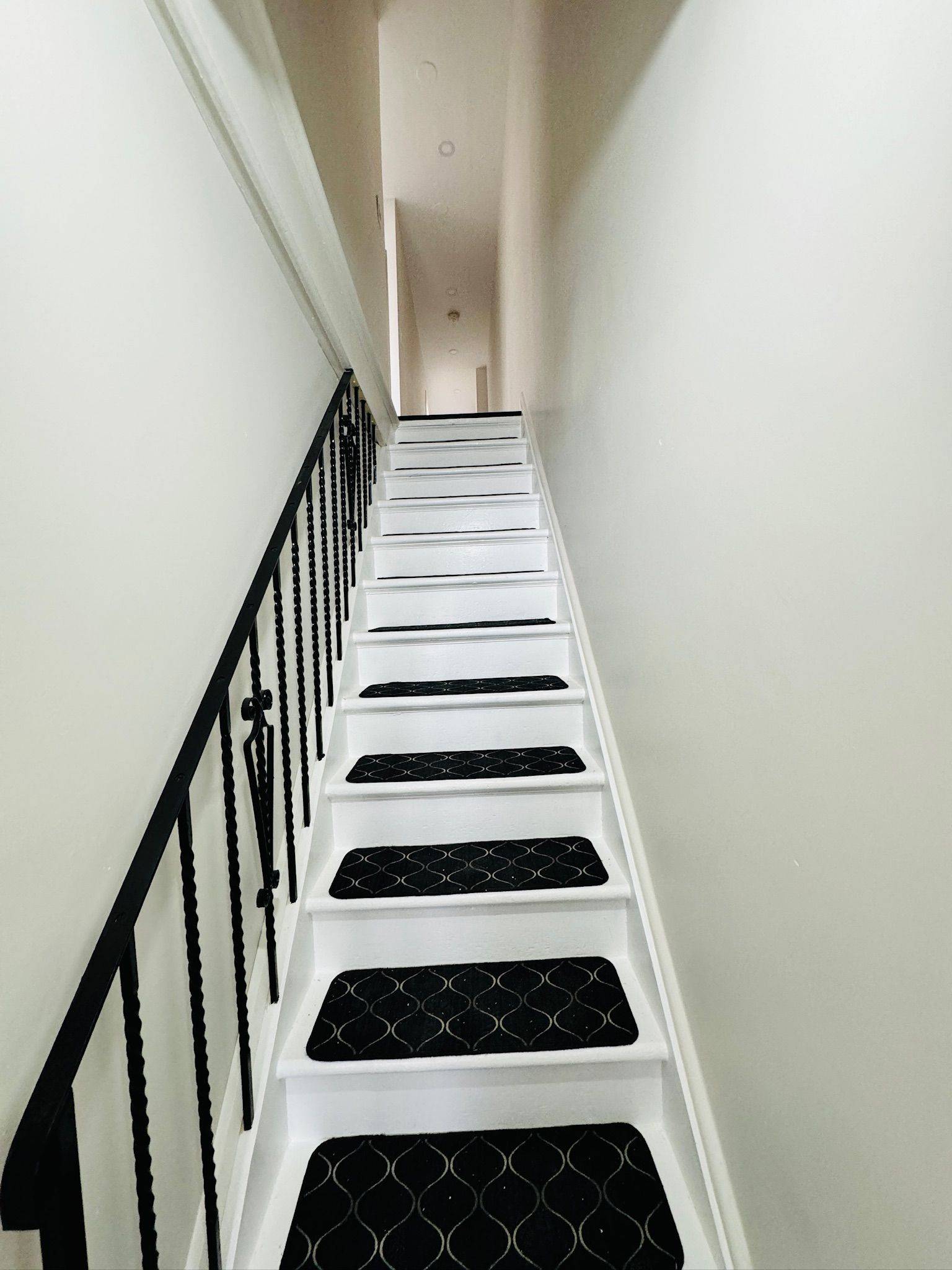 Toronto W03, ON M6E 4S7,196 Caledonia RD #2nd Flr