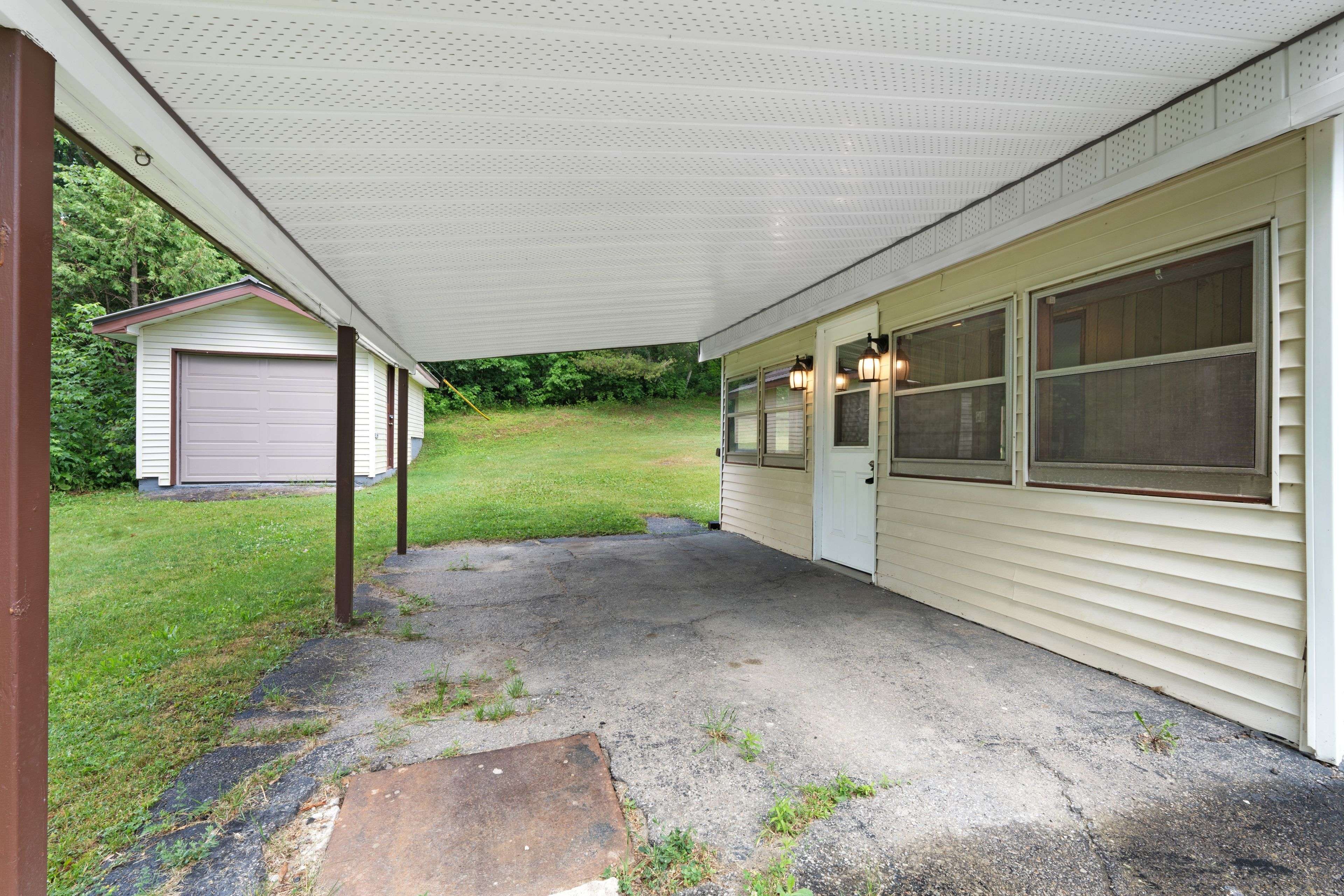 Frontenac, ON K0H 1T0,333 Burridge RD