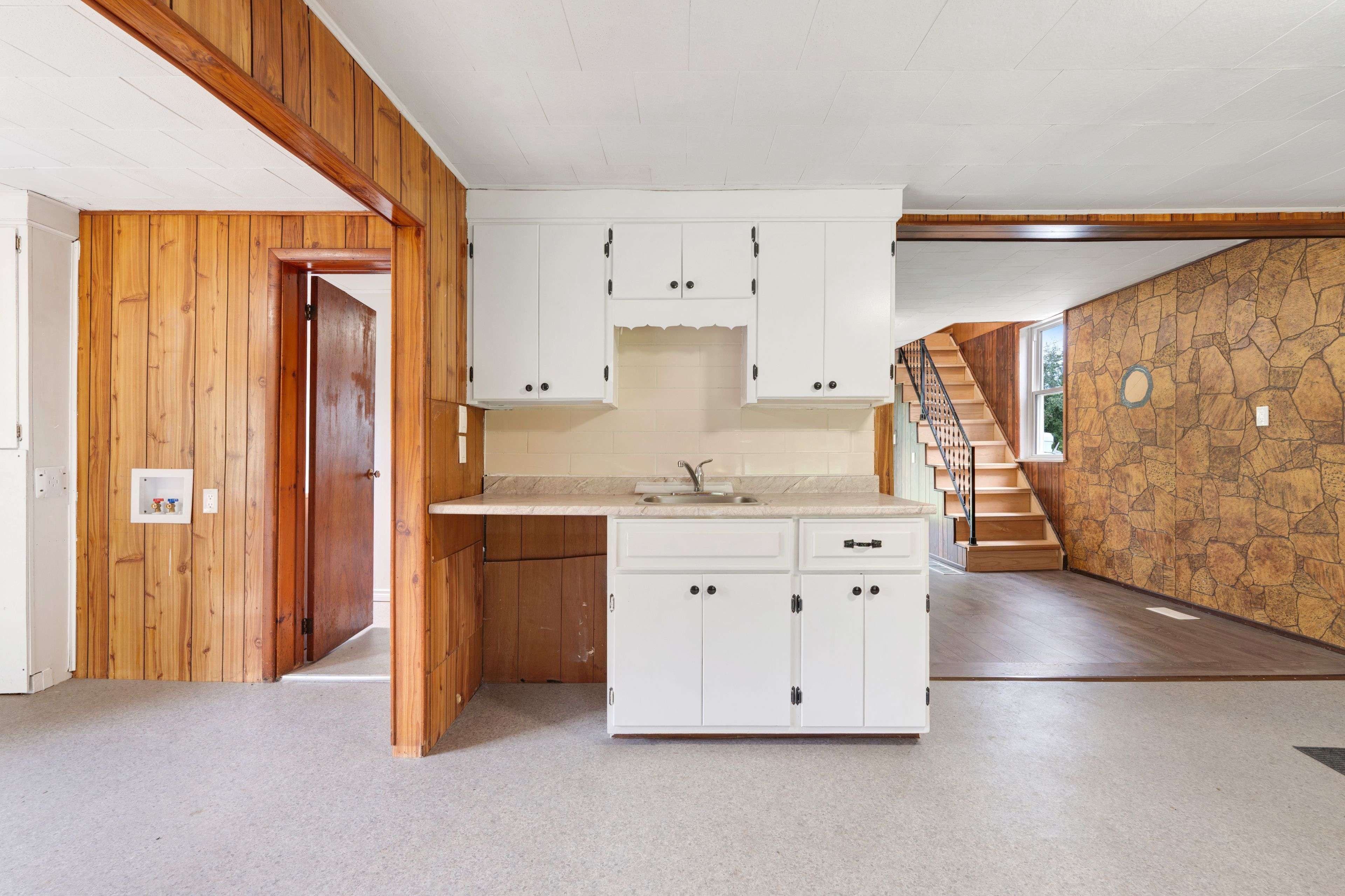 Frontenac, ON K0H 1T0,333 Burridge RD