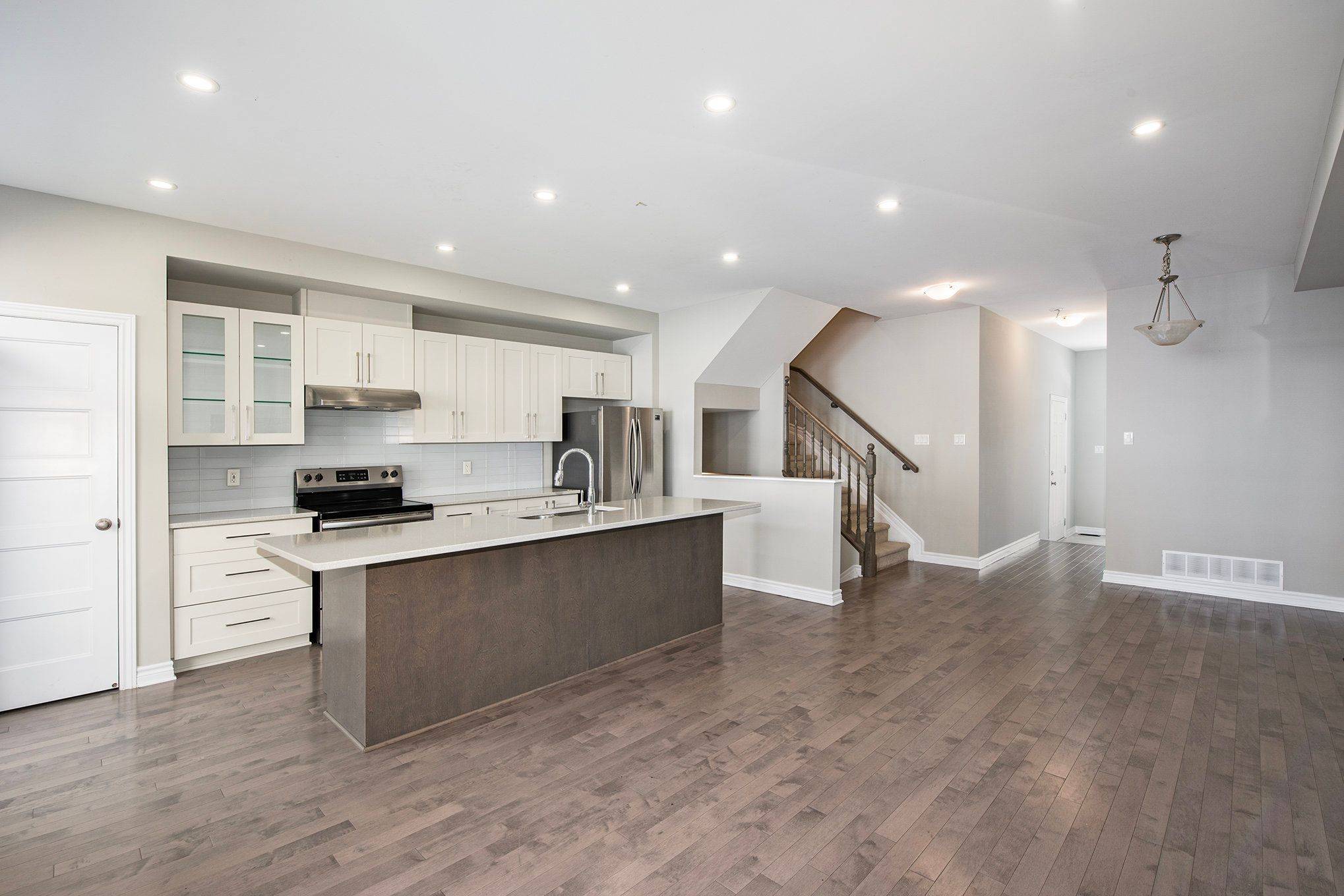 Orleans - Cumberland And Area, ON K4A 1H4,812 JUNE GRASS ST