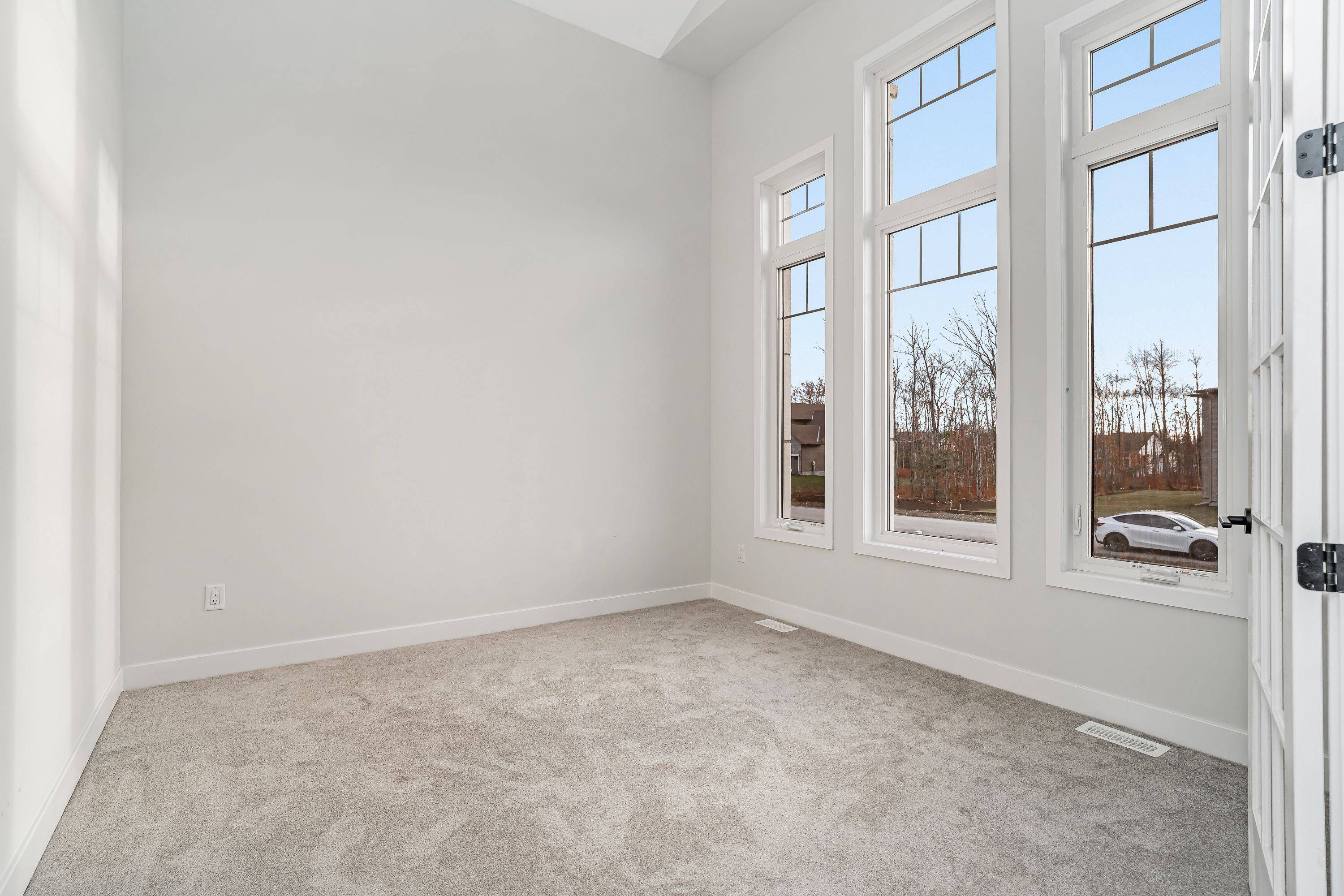 Mississippi Mills, ON K0A 1A0,256 Antler CT