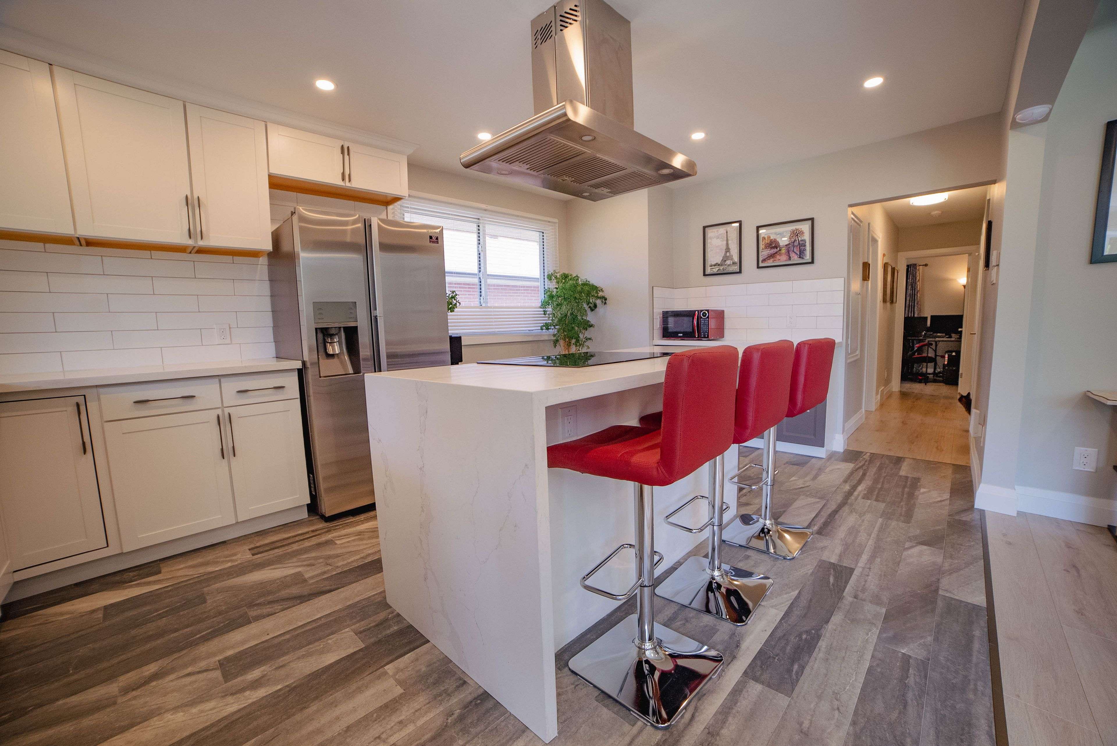 Kitchener, ON N2M 3G2,192 Glen RD #Upper