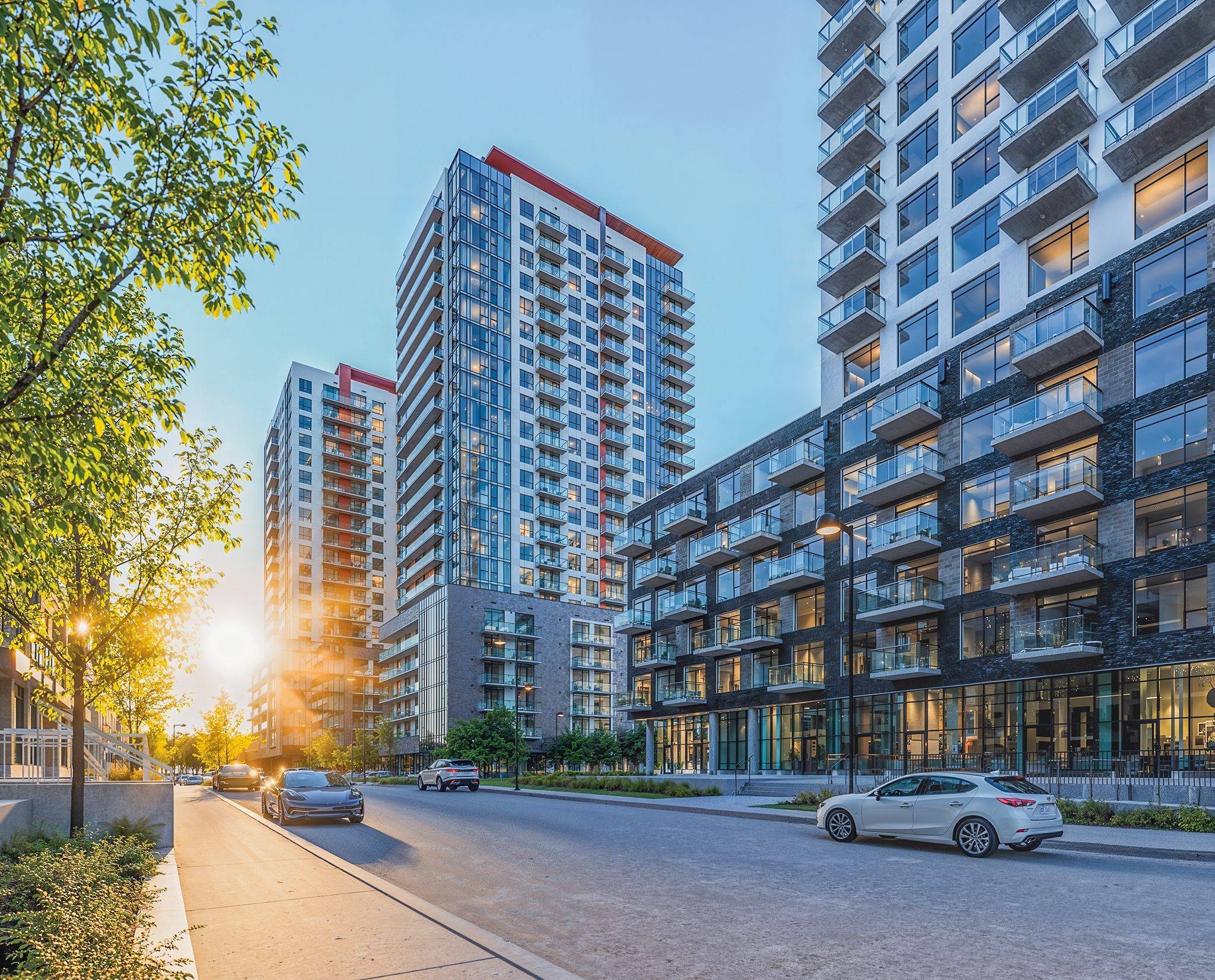 Carlington - Central Park, ON K1Z 0E4,1360 CARLING AVE #705