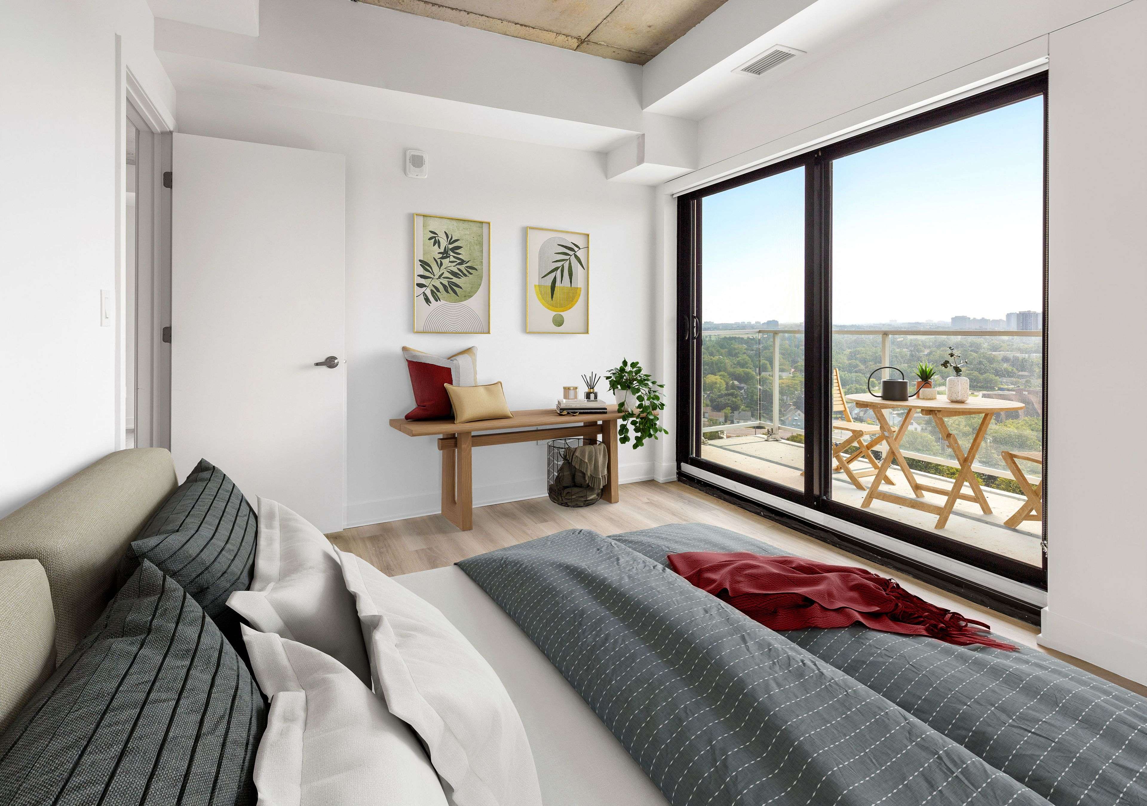 Carlington - Central Park, ON K1Z 0E4,1360 CARLING AVE #705