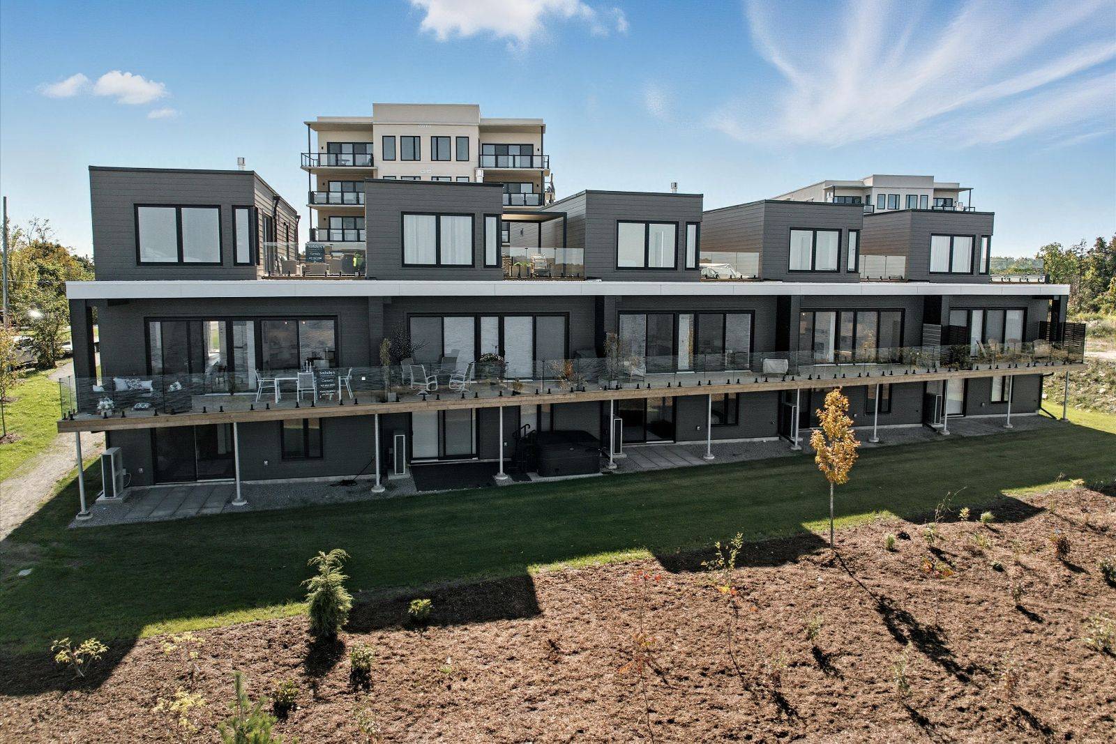 Kawartha Lakes, ON K0M 1N0,19 West St N ST #17