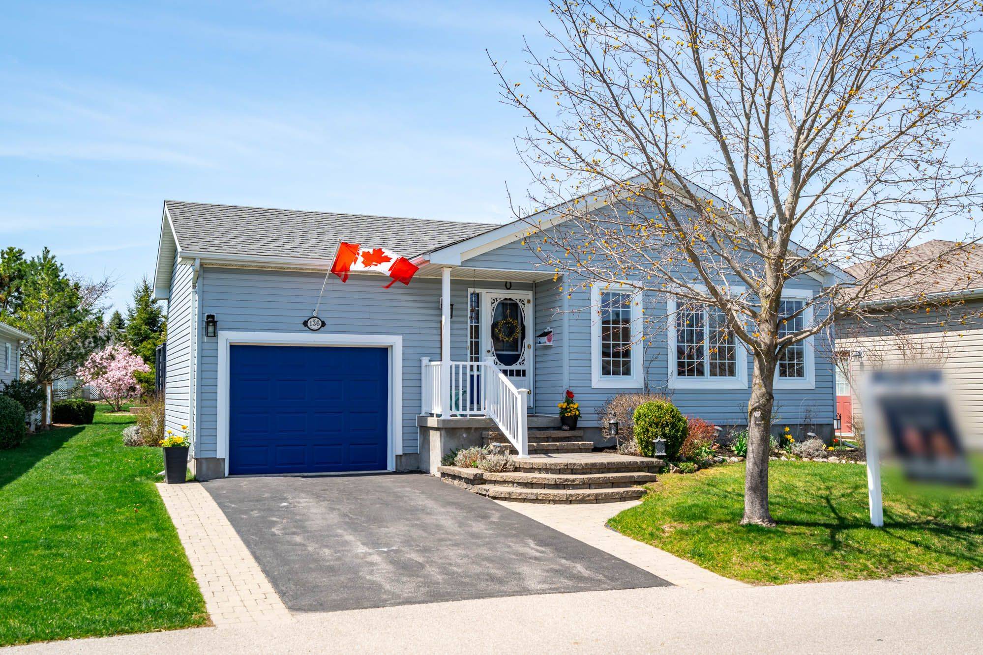 Hamilton, ON L8B 1A5,136 Glenariff DR