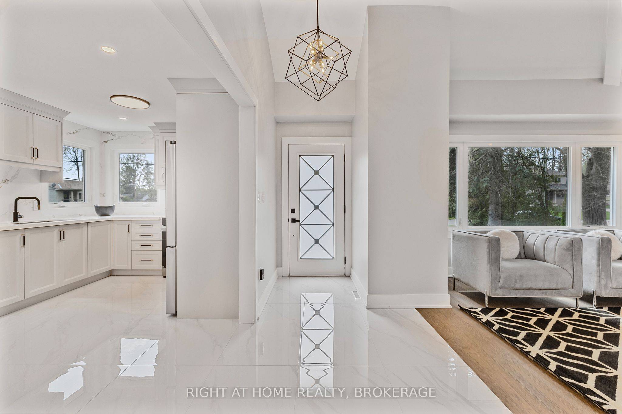 Hamilton, ON L9G 2K3,347 Mapledene DR #UPPER