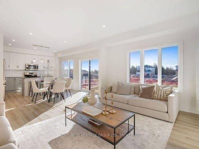 Loyalist, ON K0H 2H0,78 Dusenbury DR