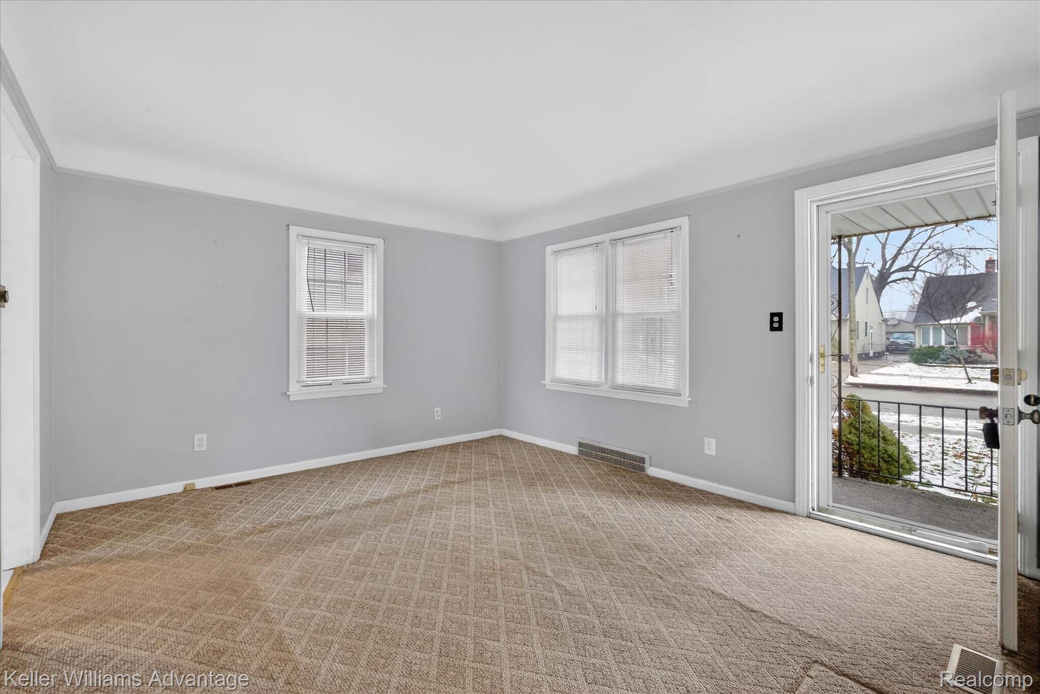 Dearborn, MI 48124,24410 Penn ST