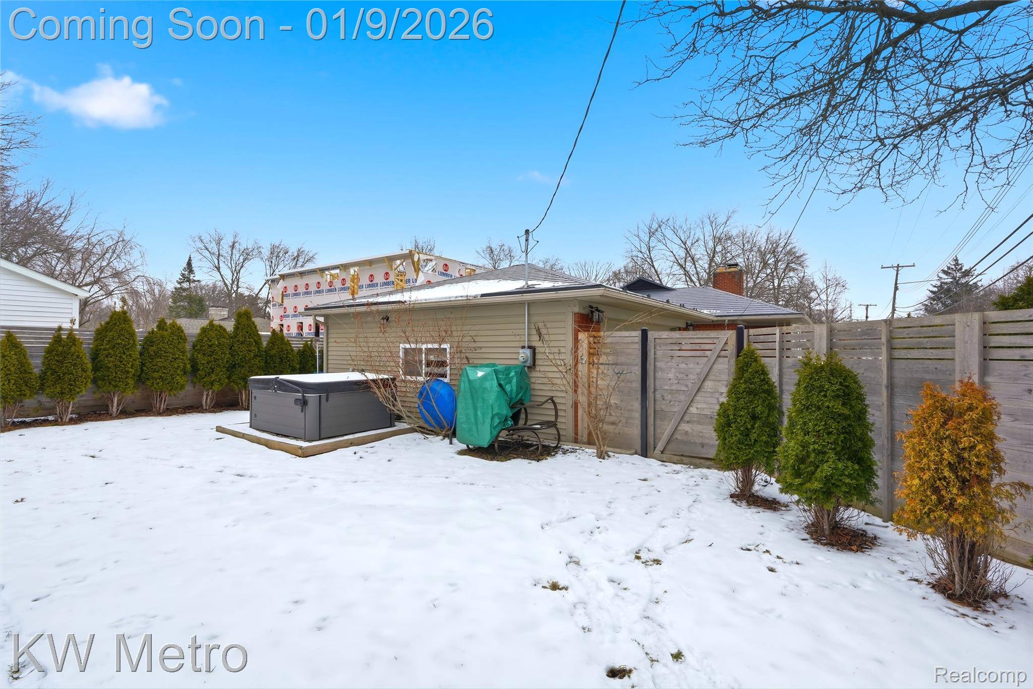 Royal Oak, MI 48073,2803 Linwood AVE