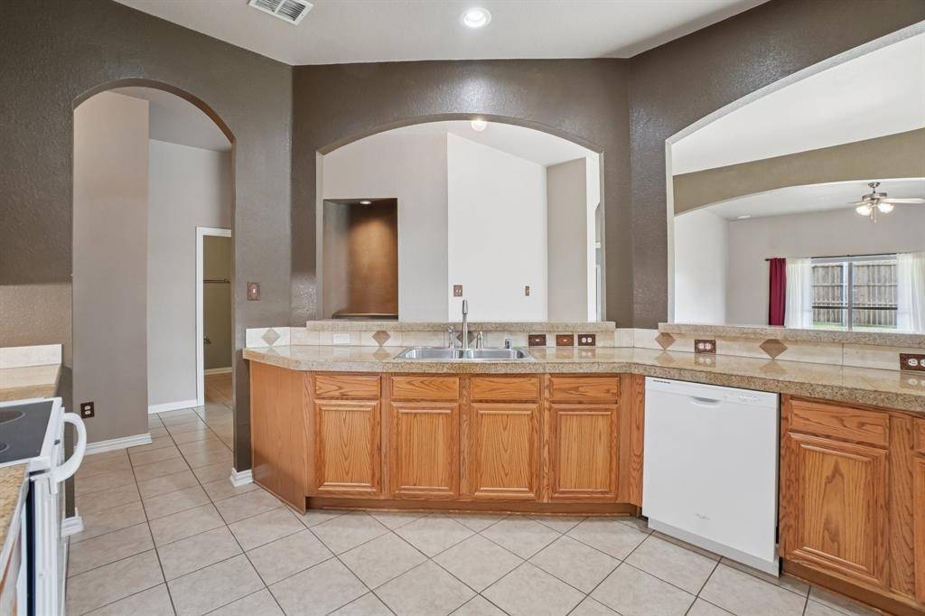 Sanger, TX 76266,36 Heron Drive