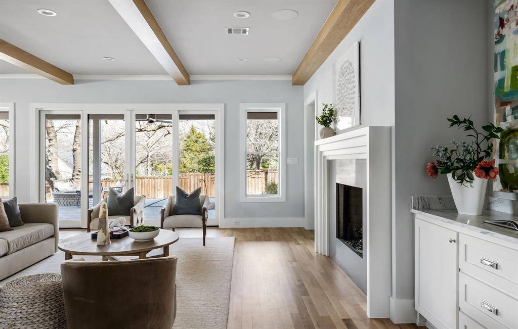 Dallas, TX 75214,7233 Brennans Drive