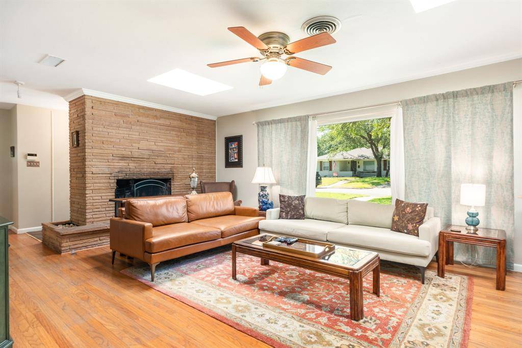 Dallas, TX 75214,6803 Blessing Drive