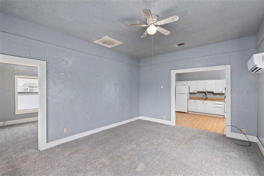 Bangs, TX 76823,102 E Fitzgerald Street