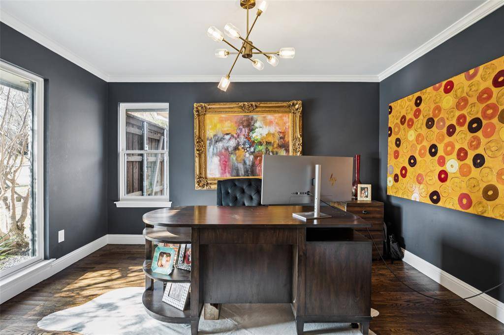 Dallas, TX 75214,6547 Mercedes Avenue