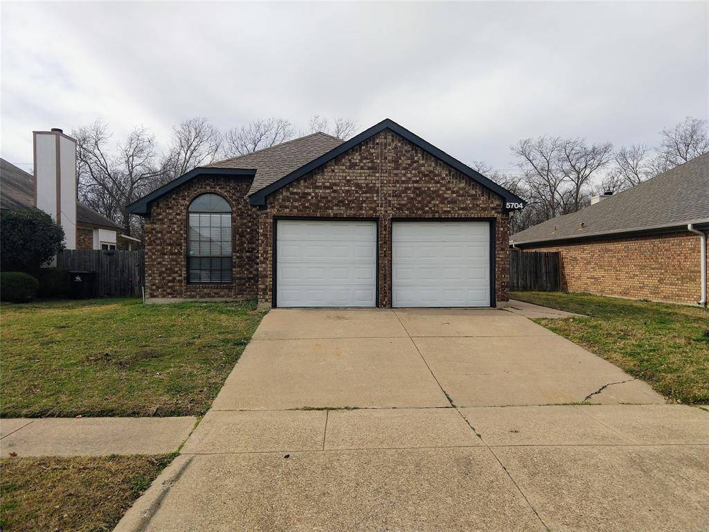 Arlington, TX 76018,5704 Congressional Drive