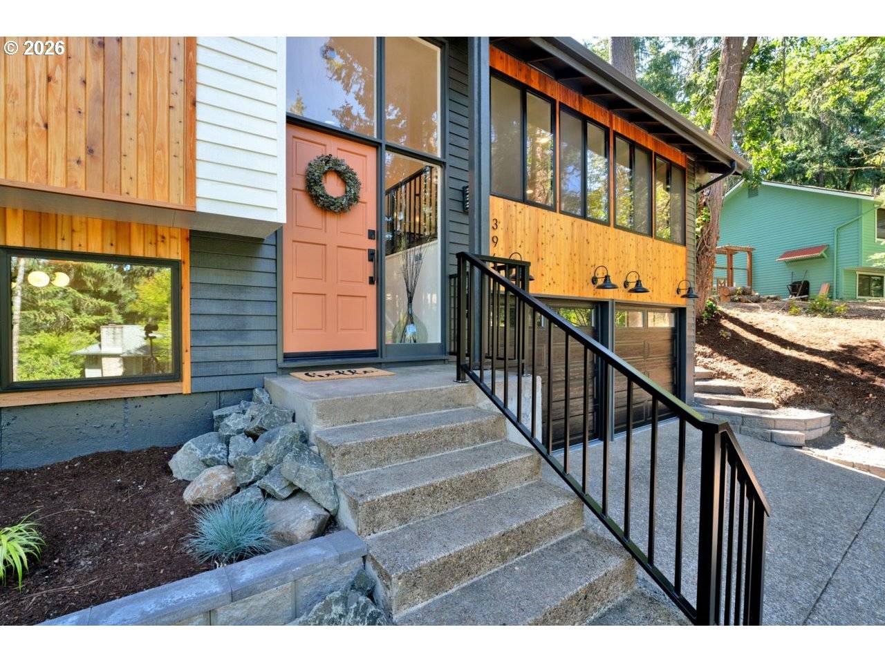 Eugene, OR 97405,396 BRAE BURN DR