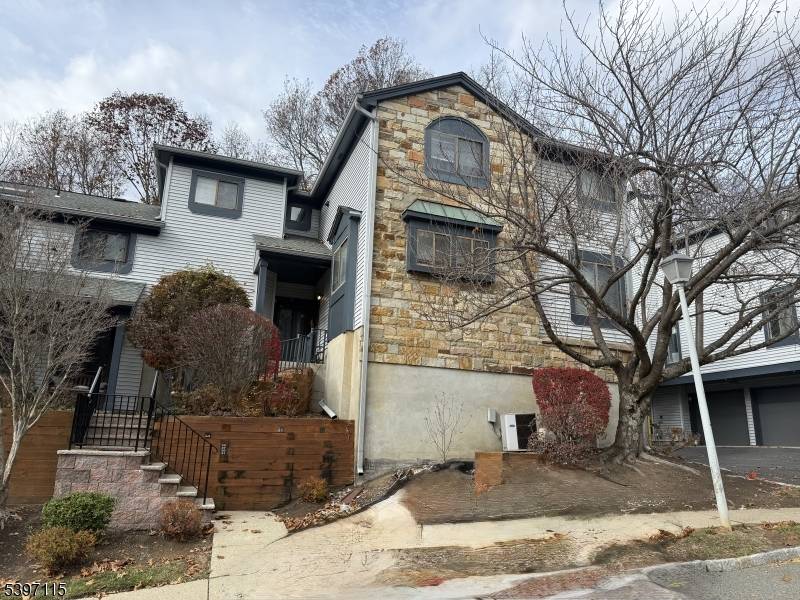 Independence Twp., NJ 07840,39 Overlook Dr