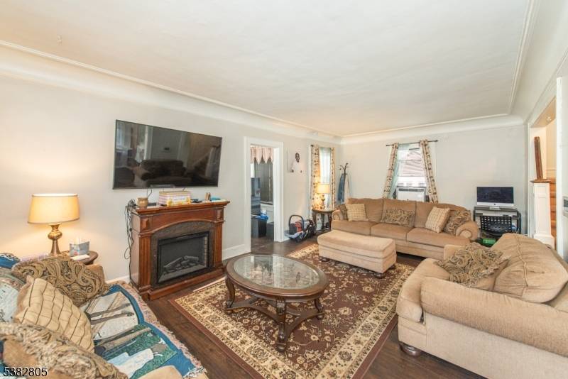 South Orange Village Twp., NJ 07079,117 Reynolds Pl