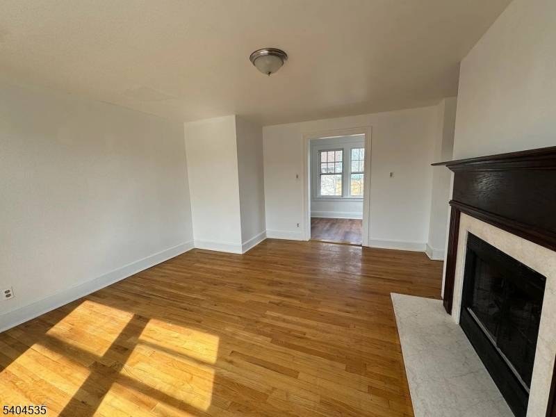 Garwood Boro, NJ 07027,267 Spruce Ave