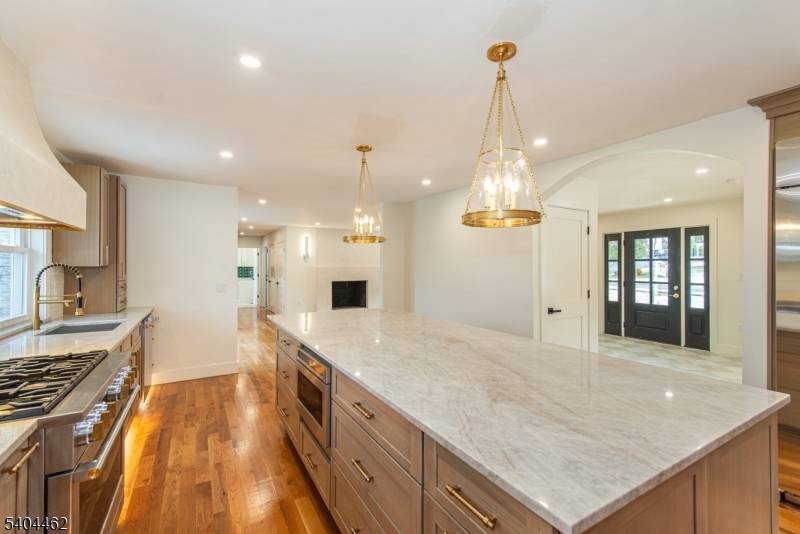 West Caldwell Twp., NJ 07006,183 Park Ave