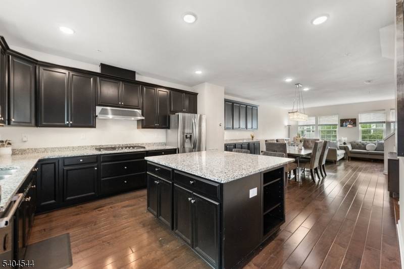 Wood-ridge Boro, NJ 07075,12 Marshall Ln