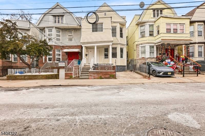 Jersey City, NJ 07305,221 Wilkinson Ave