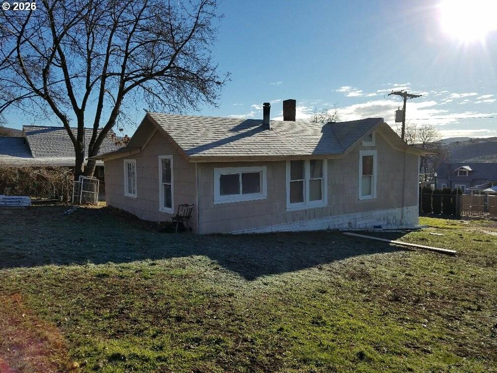 Maupin, OR 97037,605 GRANT AVE