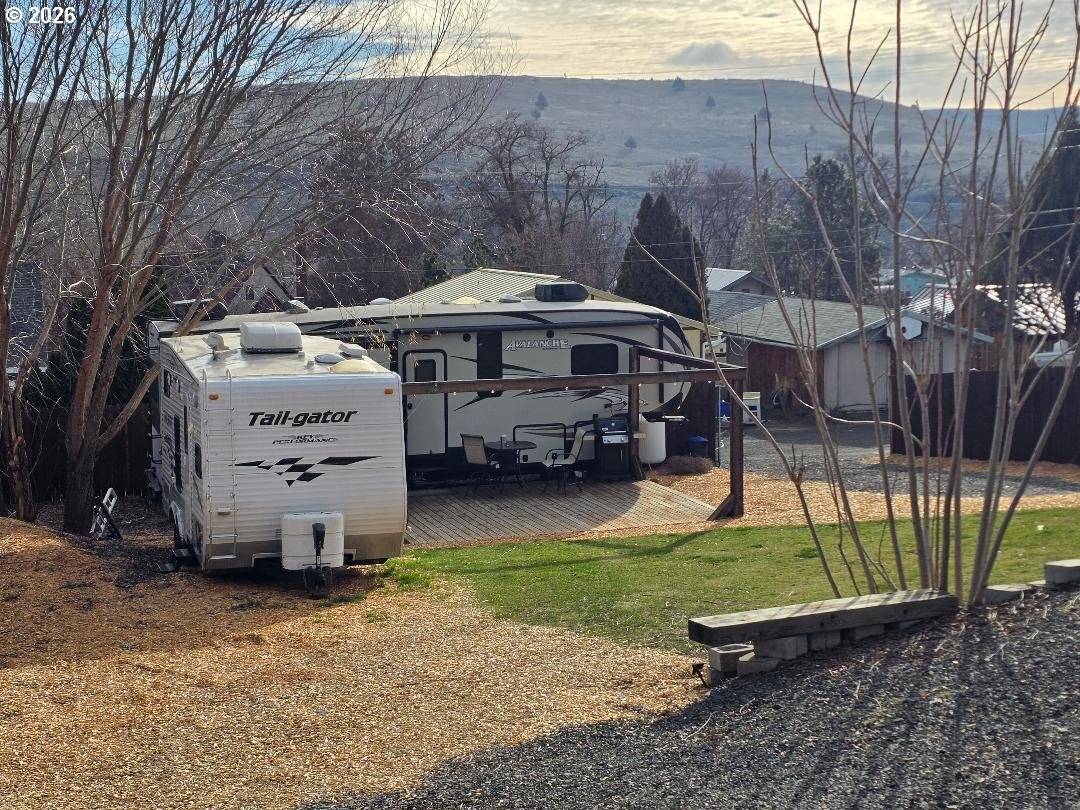 Maupin, OR 97037,605 GRANT AVE